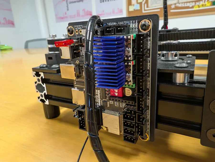 Assembled PhysiClaw rig — photo 18