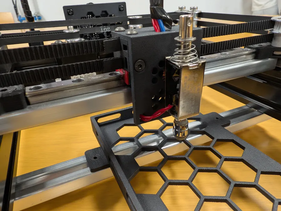 Assembled PhysiClaw rig — photo 39