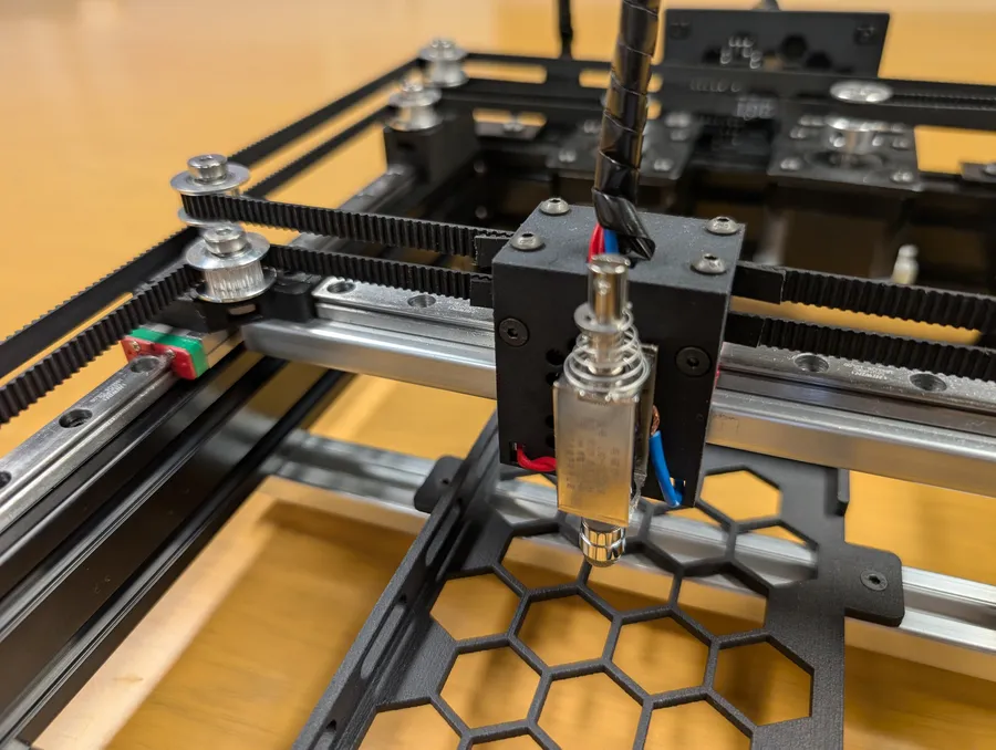 Assembled PhysiClaw rig — photo 40