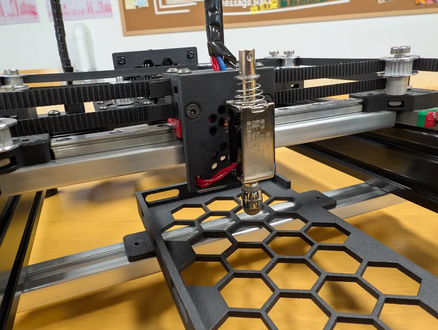 Assembled PhysiClaw rig — photo 64